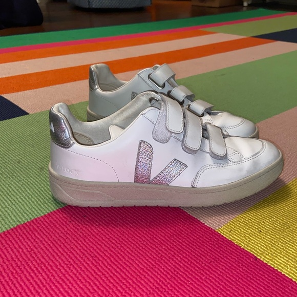Veja Shoes - Women’s Veja Velcro Sneakers Size 7